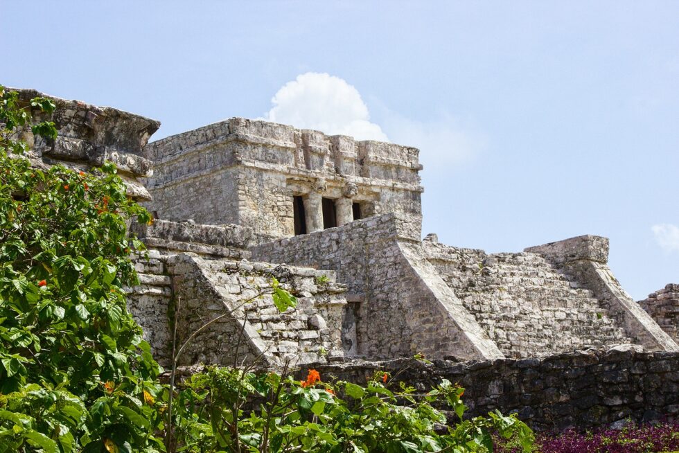 cancun historical sites